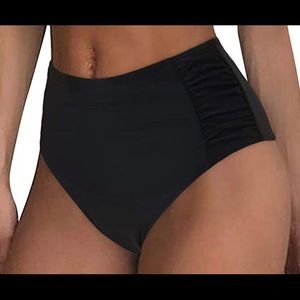 NWOT Black Ruched High Waist bikini bottoms 👙